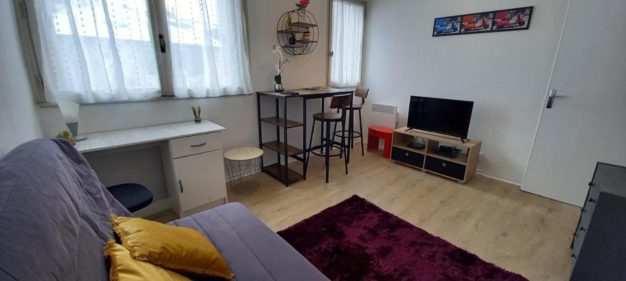 Le Zen -Studio Tout Equipe- Wifi Fibre- Centre Ville Avec Parking タルブ エクステリア 写真